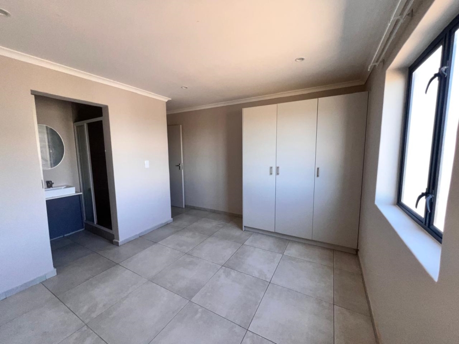 3 Bedroom Property for Sale in Parklands East Western Cape